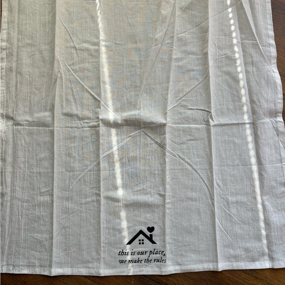 Set of two Taylor Swift tea towels - Picture 2 of 5